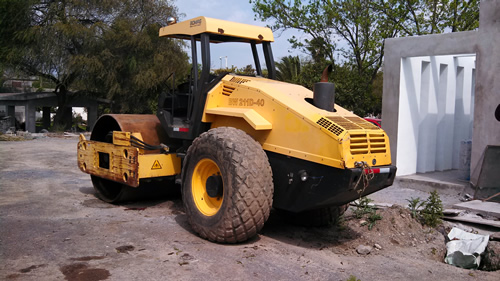 Renta de Compactador Vibratorio Bomag en Tepic